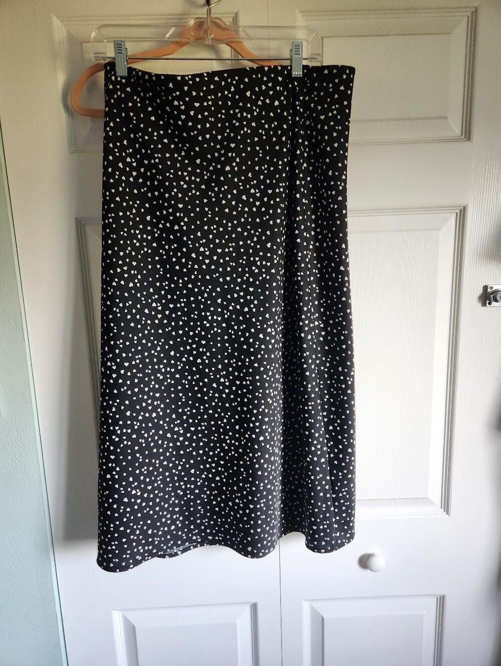 Cute Silky Heart Print Skirt - Picture 4 of 6